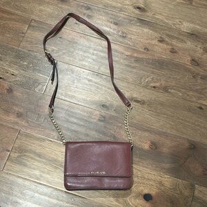Michael Kors Daniela maroon crossbody purse pebbled leather gold hardware
